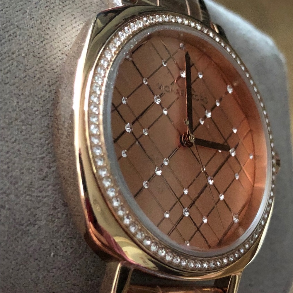 FREE SHIPPING! MICHAEL KORS-NWT Rose Gold WATCH - Picture 5 of 12